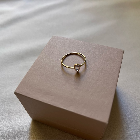 14K Yellow Solid Gold Tear Drop Ring - Picture 2 of 8